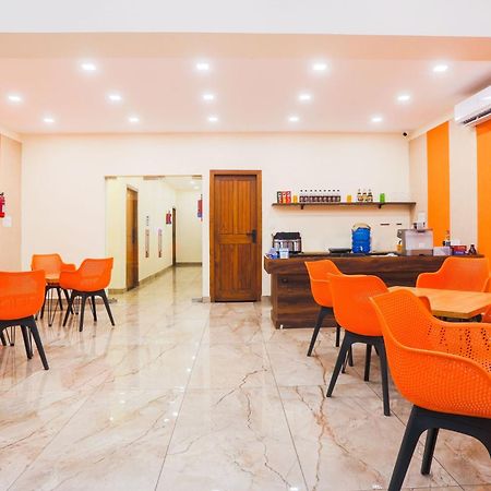 Super Townhouse Vikaspuri Hotel Delhi  Exterior photo