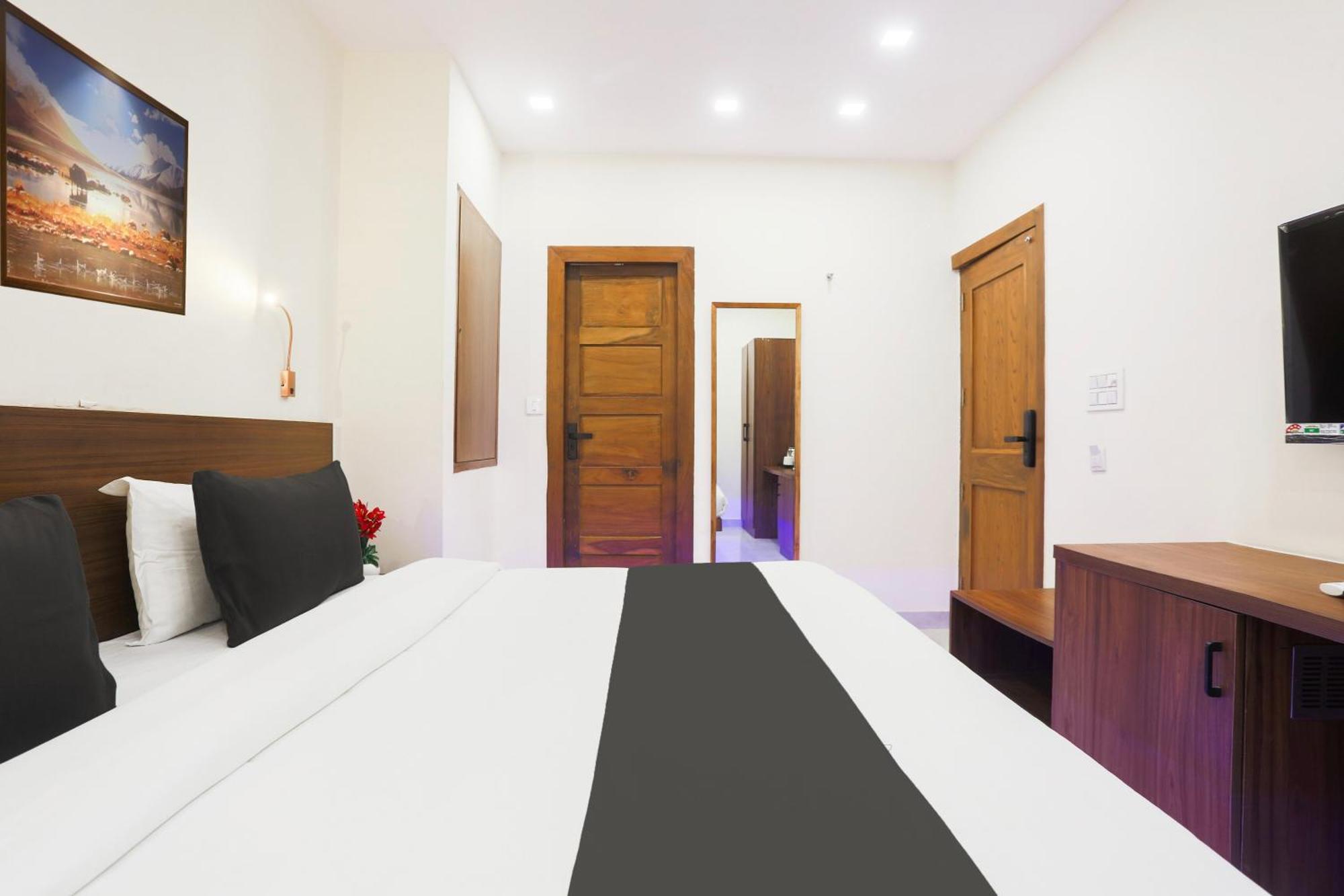 Super Townhouse Vikaspuri Hotel Delhi  Exterior photo